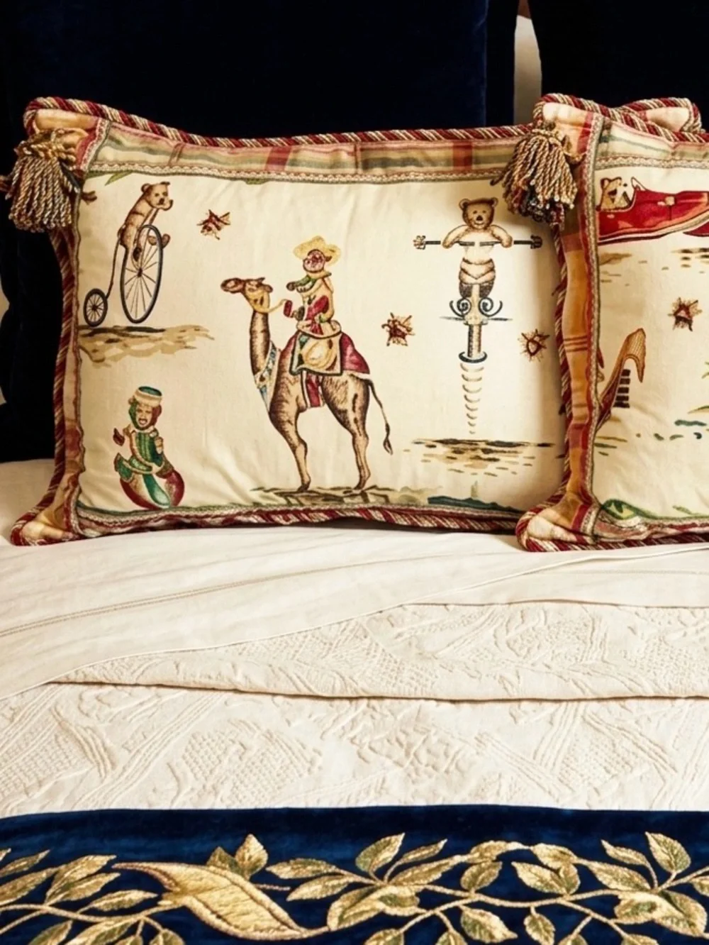 NWT Pair SWEET DREAMS Designer Pillows 